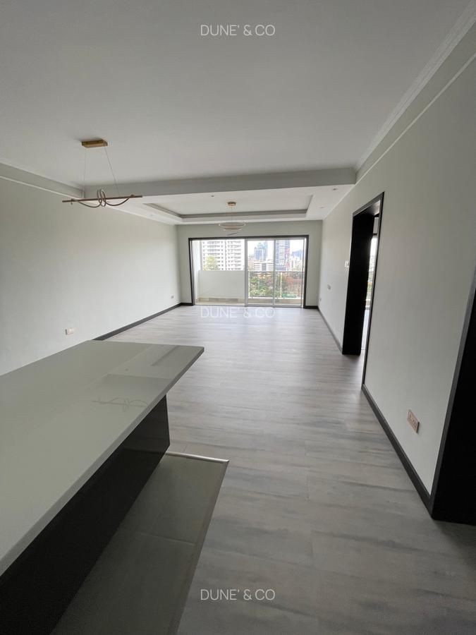 2 Bed Apartment with En Suite in Riverside - 2