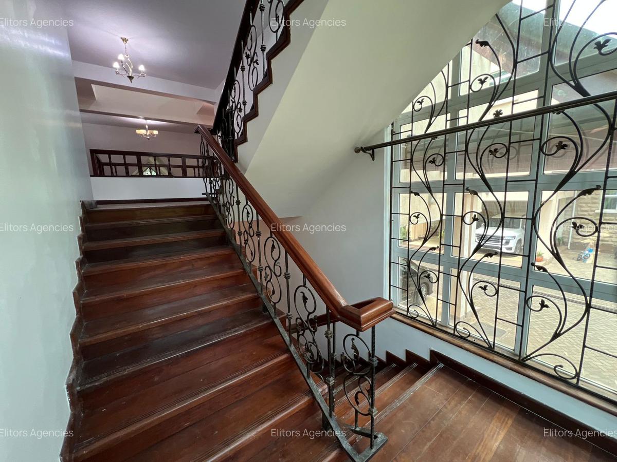 5 Bed Townhouse with En Suite at Convent Drive - 9