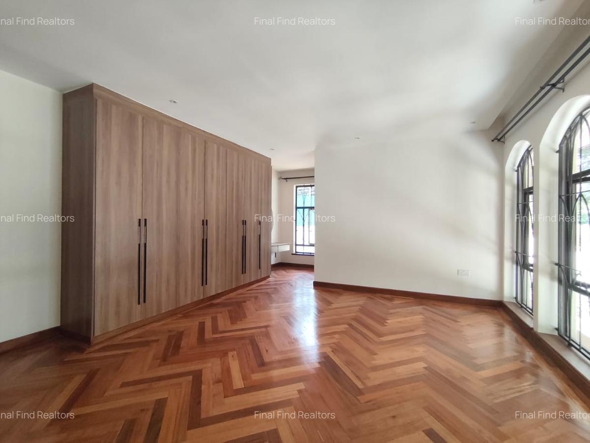 4 Bed House with Garden in Runda - 10