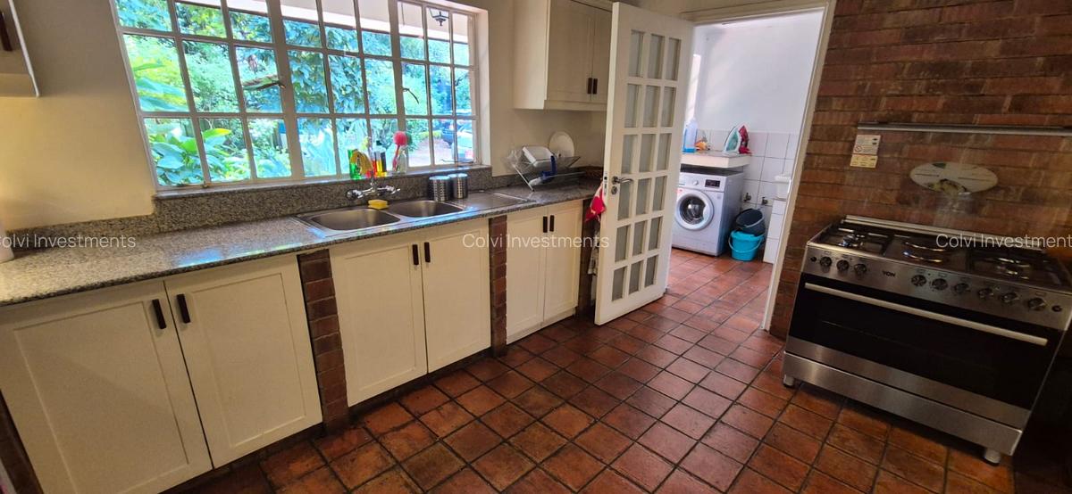 3 Bed House with En Suite in Gigiri - 12