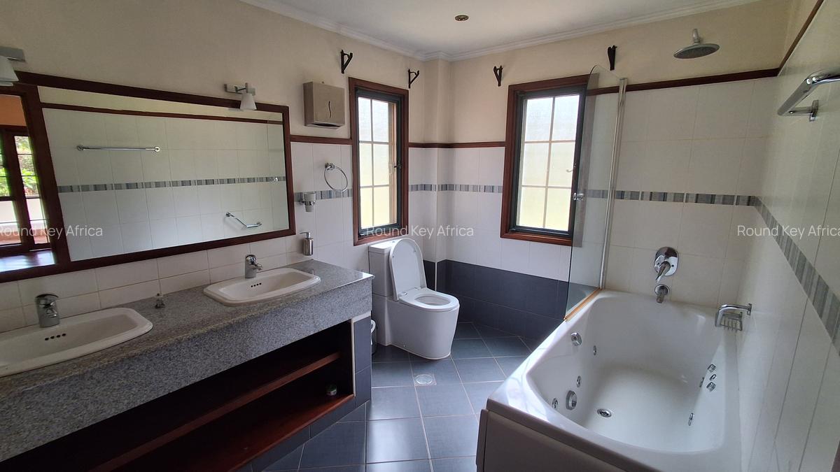 4 Bed Townhouse with En Suite at Kigwa Ridge - 9