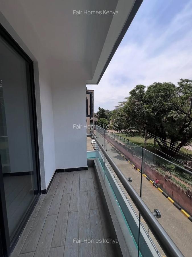 1 Bed Apartment with En Suite at Valley Arcade - 5