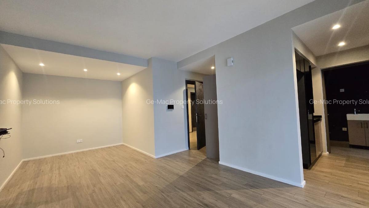 1 Bed Apartment with En Suite in Nyari - 5