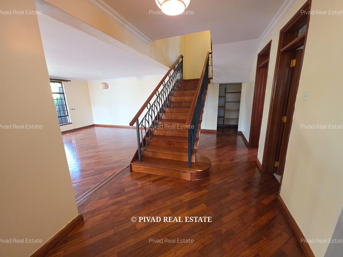 4 Bed Townhouse with Garden in Lavington - 16