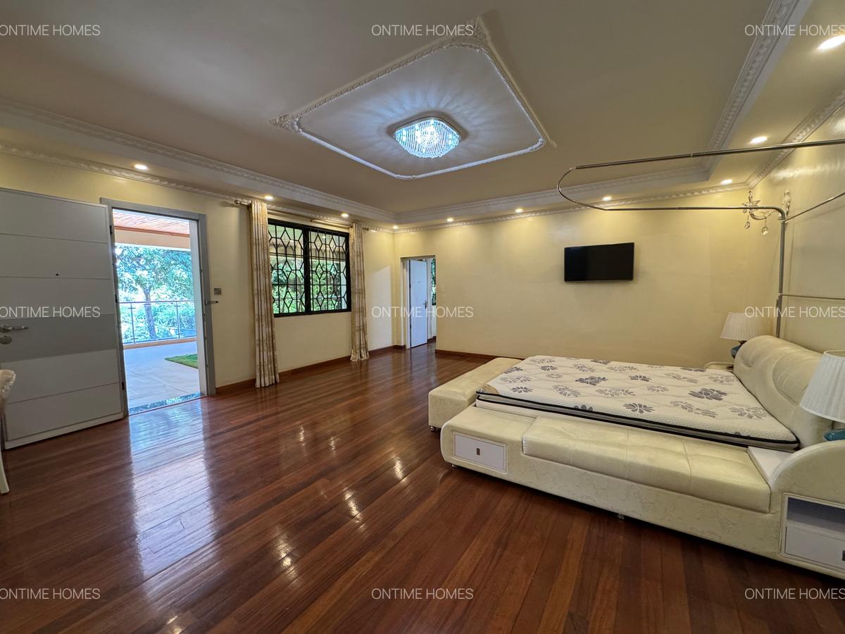 5 Bed House with En Suite at Runda - 5