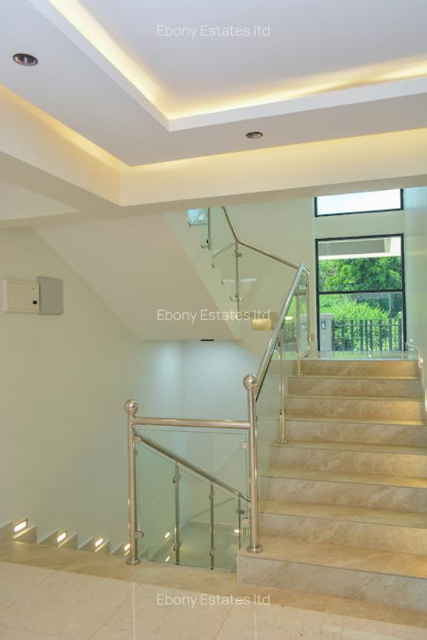 5 Bed Townhouse with En Suite in Tatu City - 19