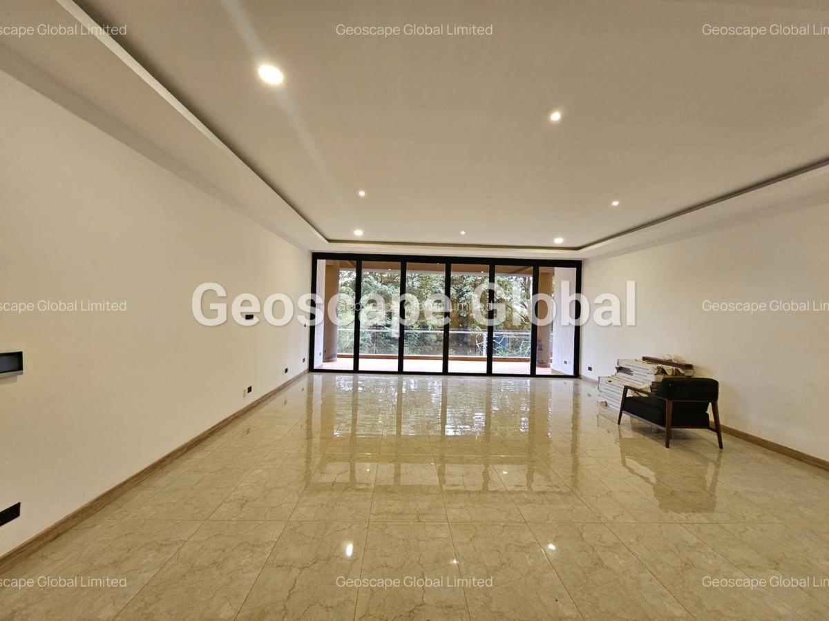 4 Bed Apartment with En Suite in Spring Valley - 3