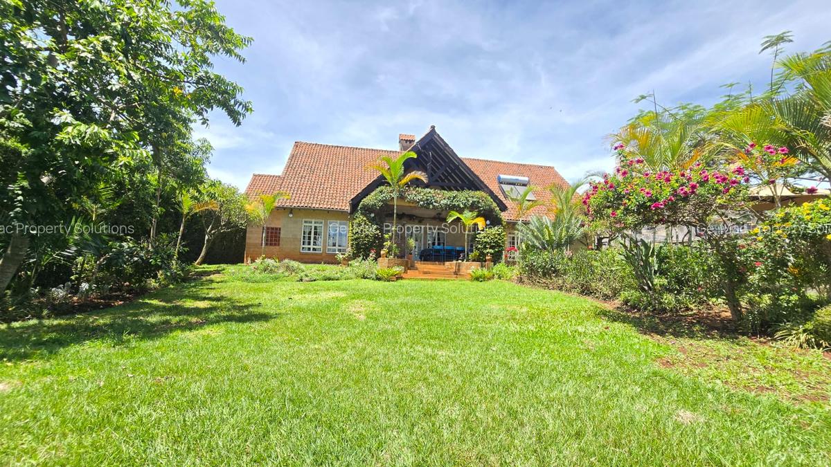 4 Bed House with En Suite in Runda - 2