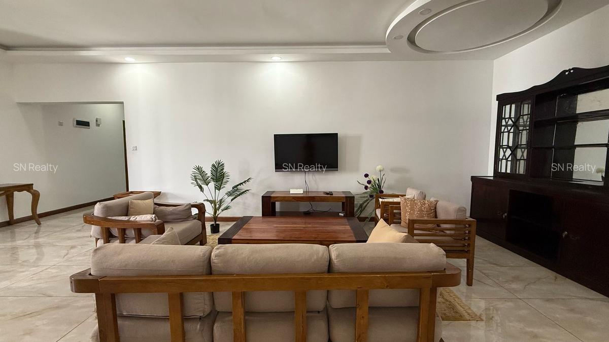 4 Bed Apartment with En Suite in General Mathenge - 4