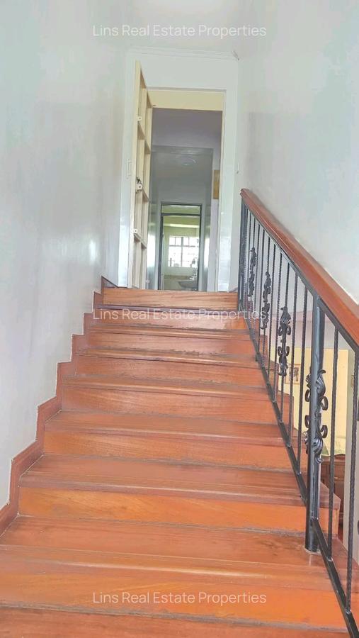 4 Bed House with En Suite in Spring Valley - 11