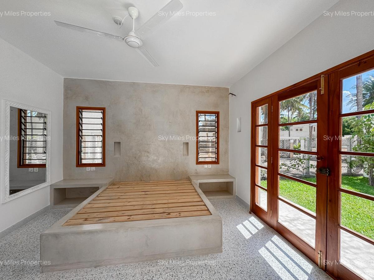 3 Bed Villa with En Suite at Watamu - 16