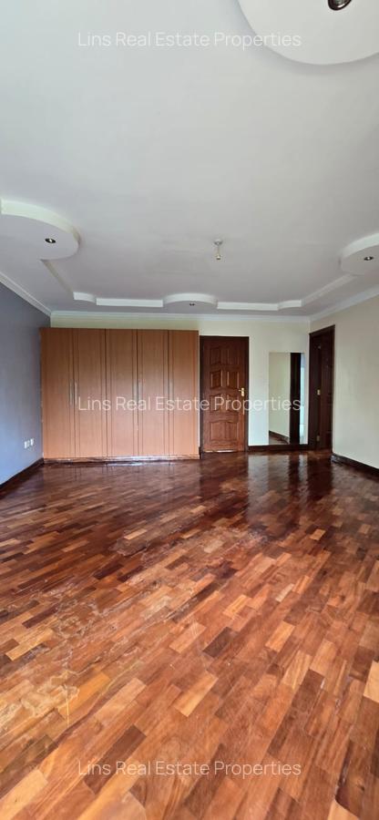 4 Bed Townhouse with En Suite in Lavington - 4
