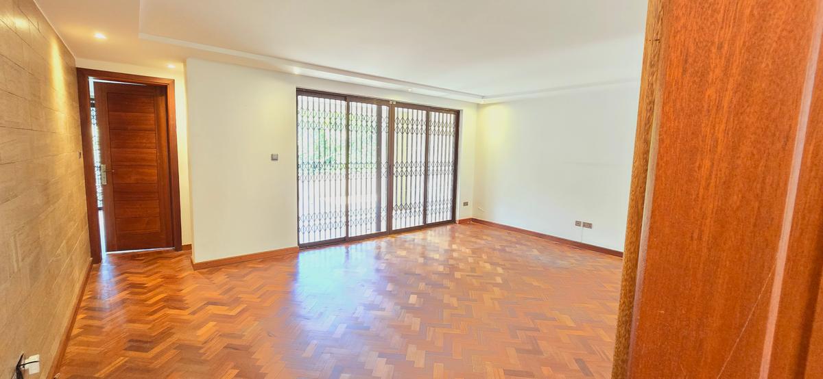 5 Bed Townhouse with En Suite at Mzima Springs - 13