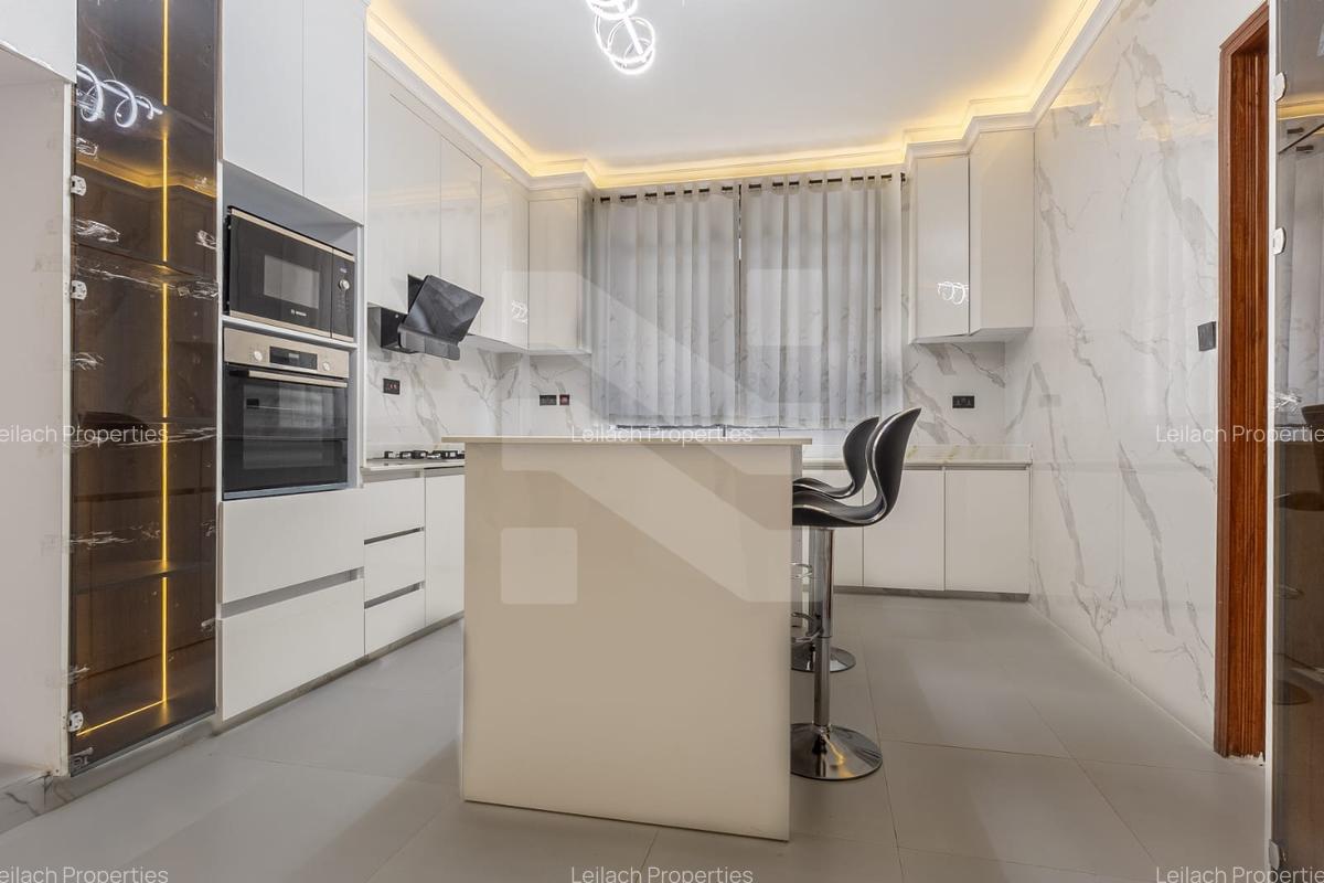 7 Bed House with En Suite in Karen - 4