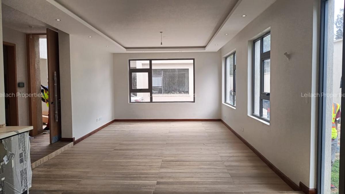 5 Bed Townhouse with En Suite in Lavington - 15