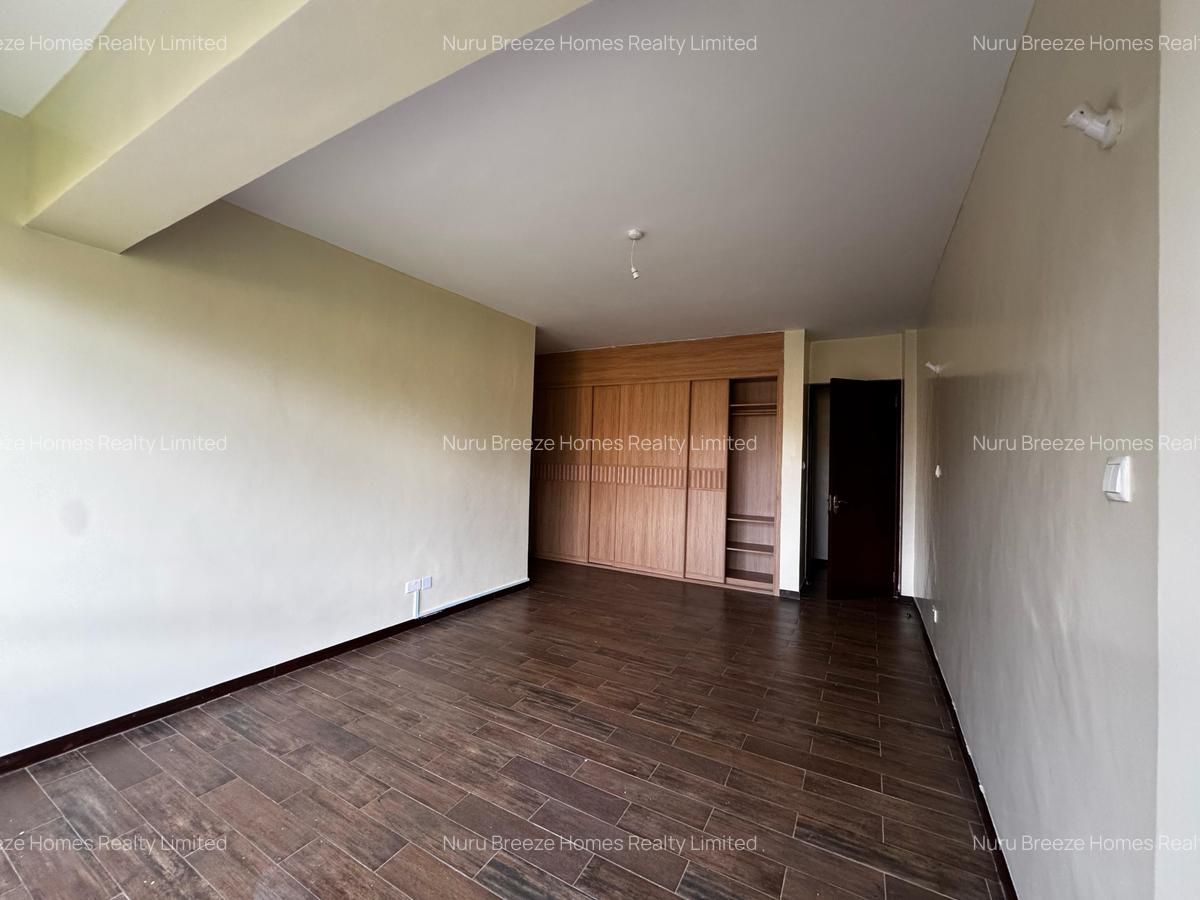 3 Bed Apartment with En Suite in General Mathenge - 15
