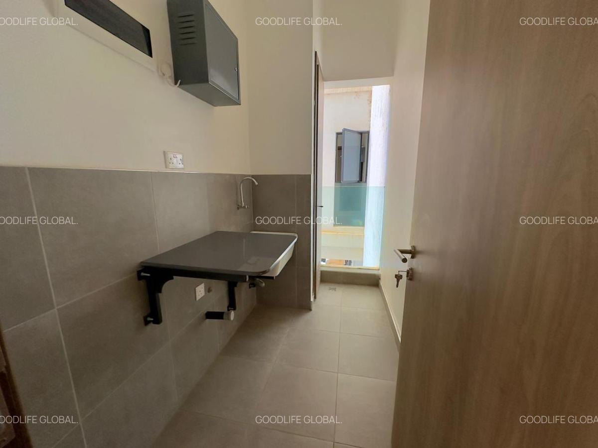2 Bed Apartment with En Suite at Rosslyn - 17