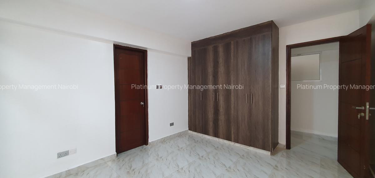 4 Bed Apartment with En Suite in Parklands - 13