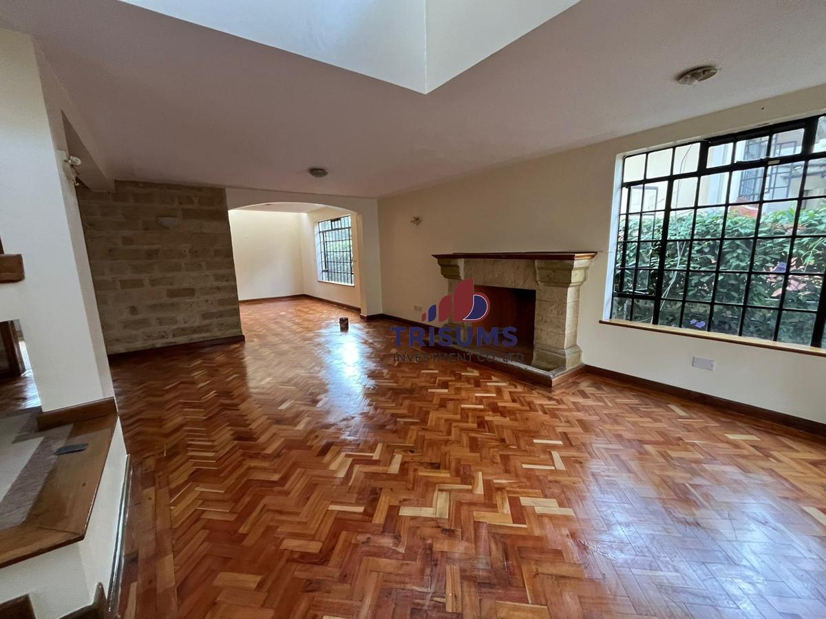 4 Bed Townhouse with En Suite at Westlands - 2