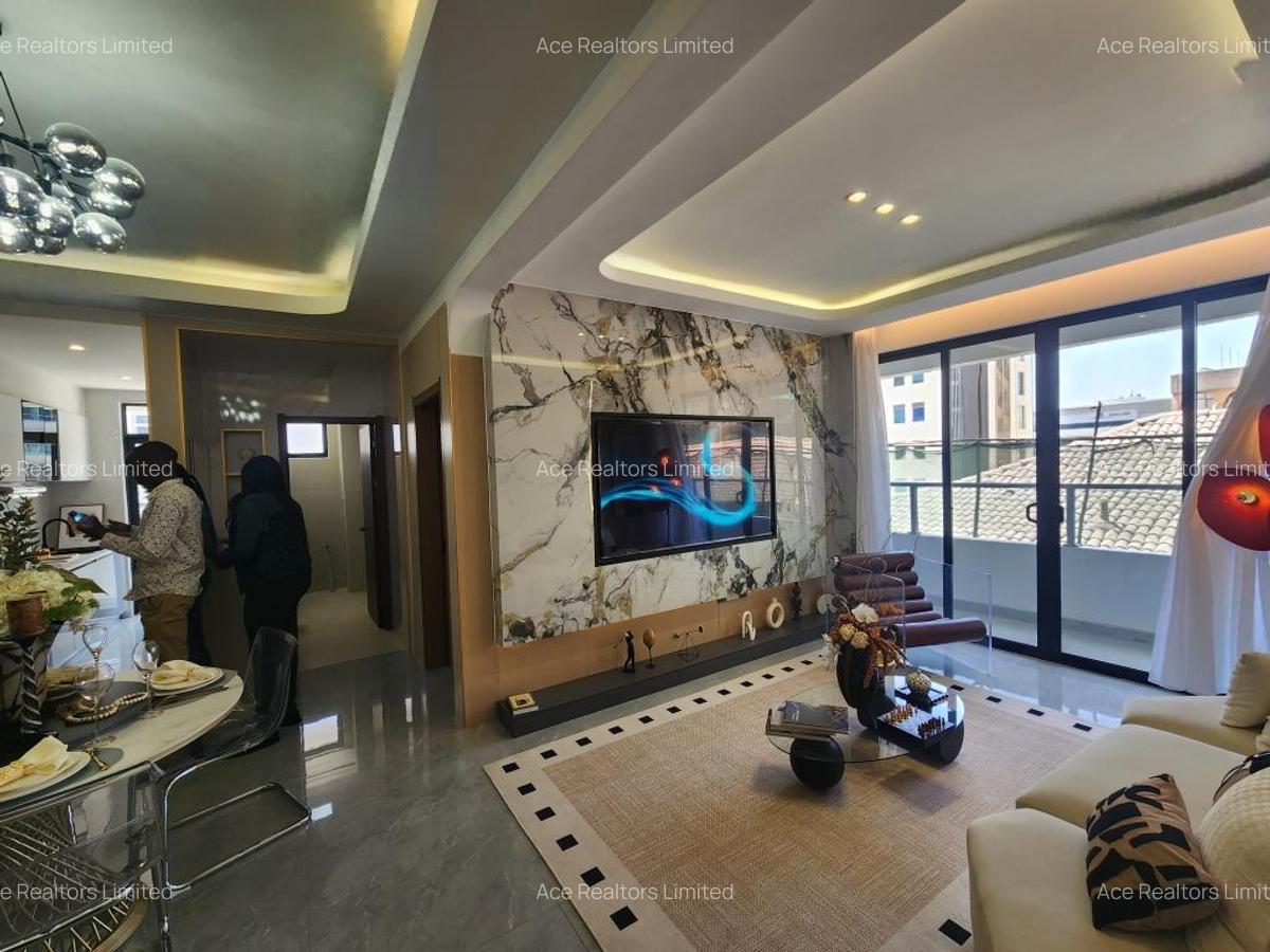 2 Bed Apartment with En Suite at Westlands - 4