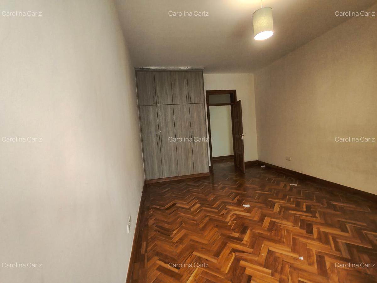 5 Bed Townhouse with En Suite at Spring Valley - 13