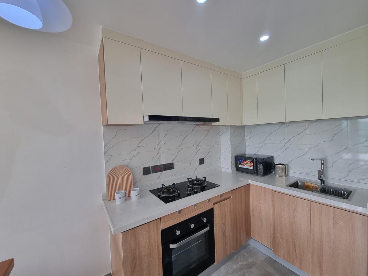 Serviced 1 Bed Apartment with En Suite at Lavington - 13