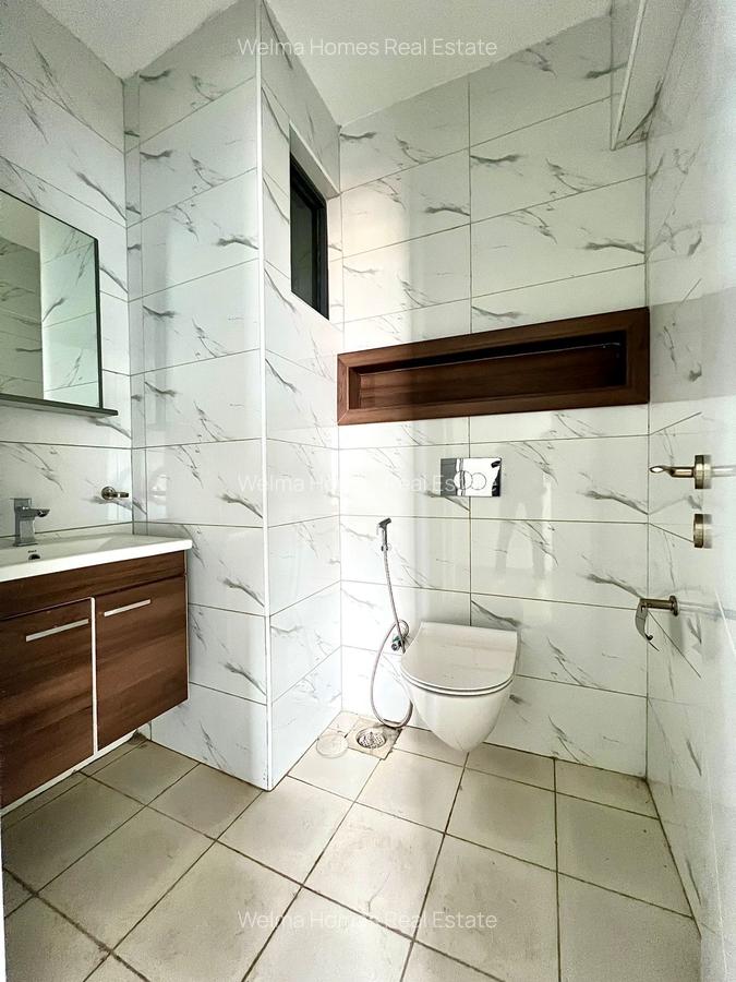 3 Bed Apartment with En Suite in Lavington - 18