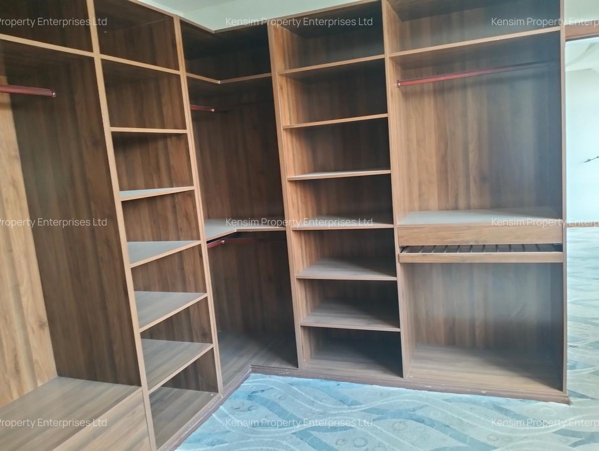 5 Bed Townhouse with En Suite in Kilimani - 14