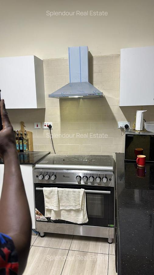 4 Bed Apartment with En Suite in Parklands - 8