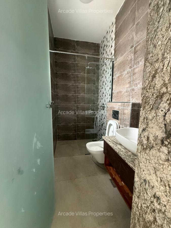 3 Bed Apartment with En Suite in Kileleshwa - 10