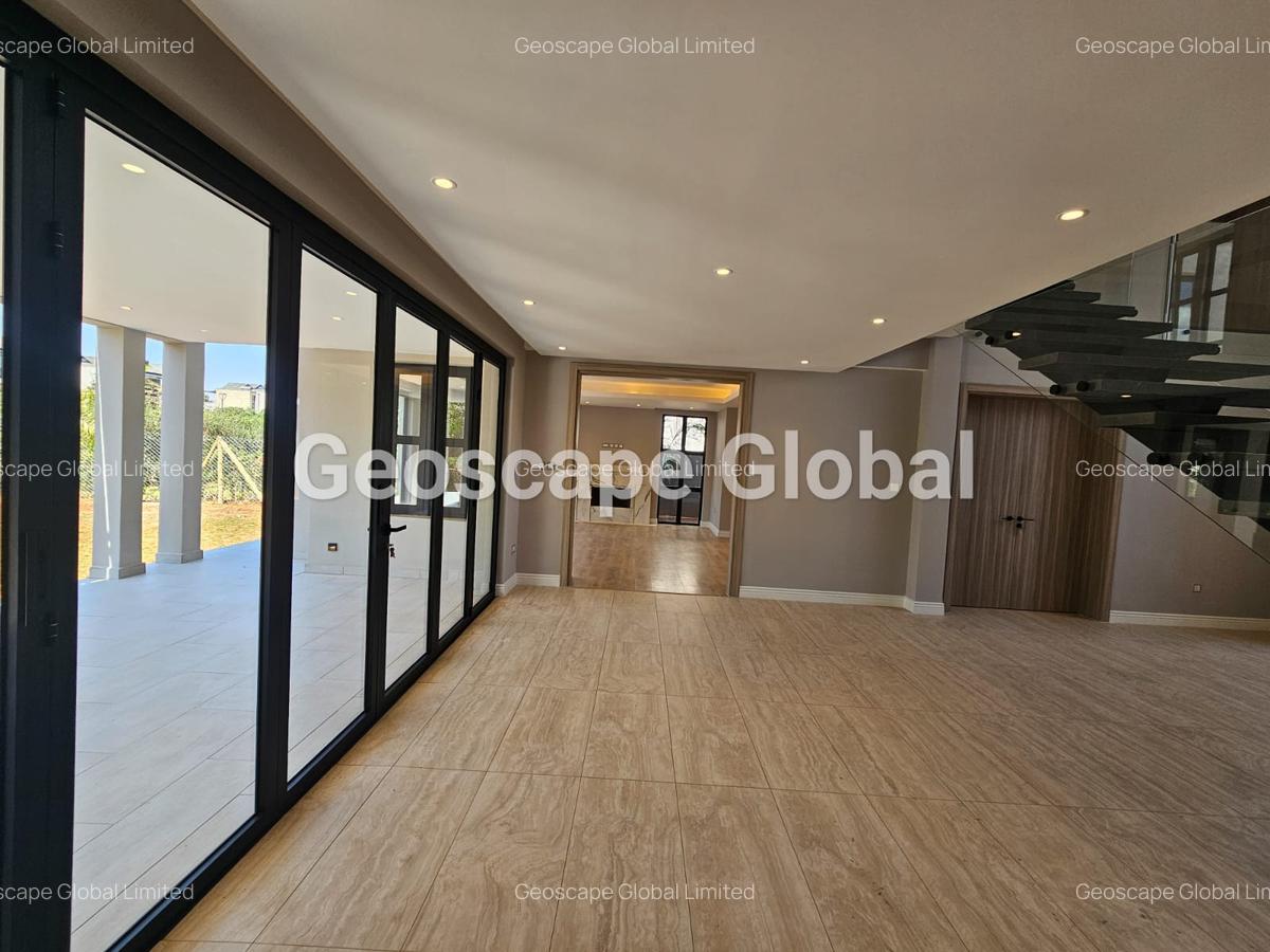 4 Bed House with En Suite in Runda - 7