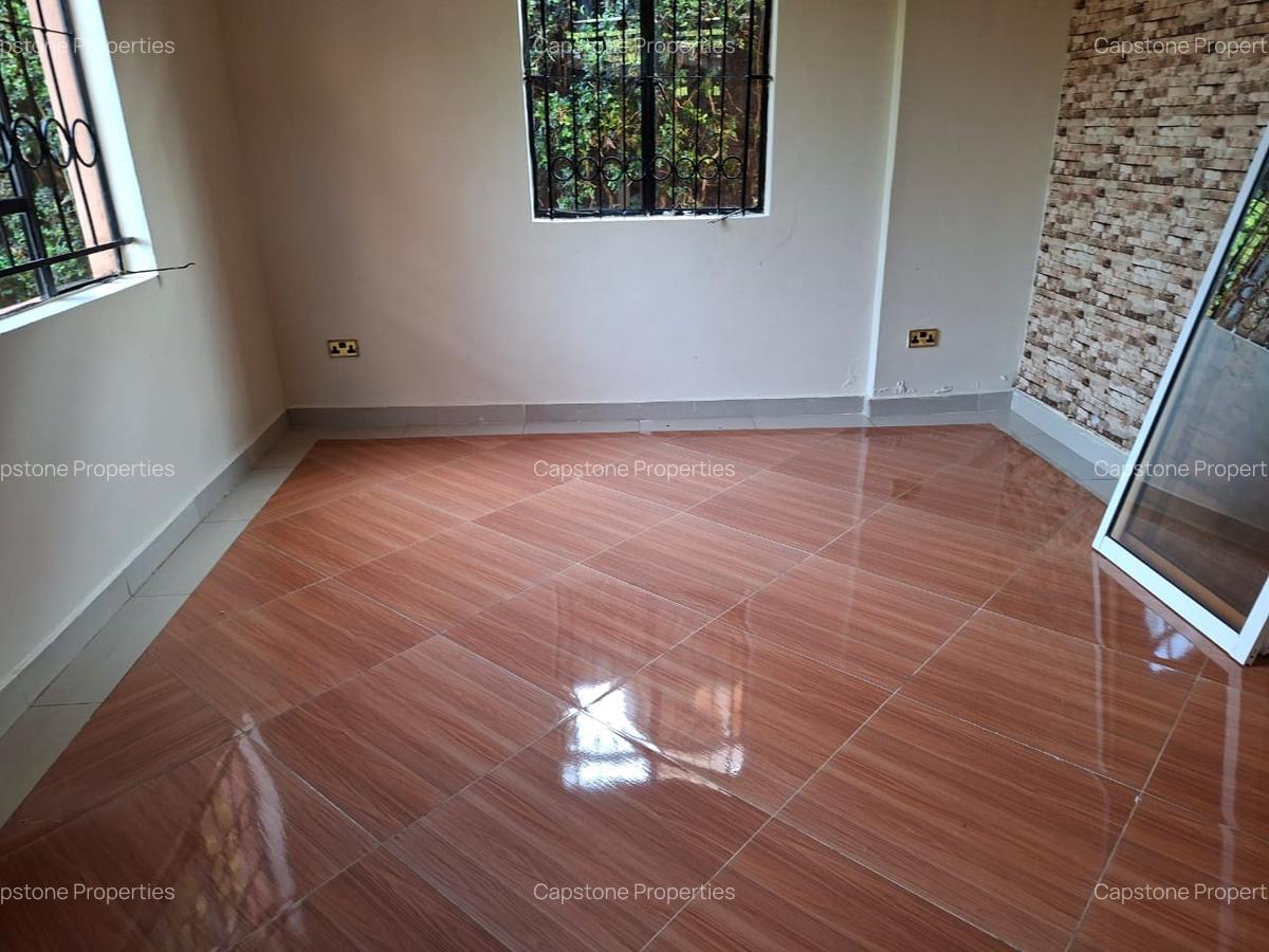 5 Bed House with En Suite in Runda - 15