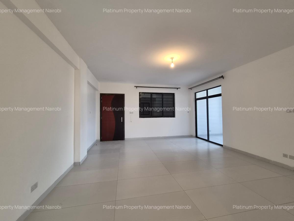 Serviced 4 Bed Apartment with En Suite at Second Parklands - 5