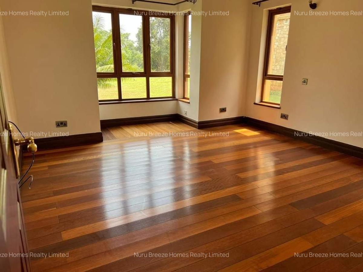 5 Bed Townhouse with En Suite in Kitisuru - 10