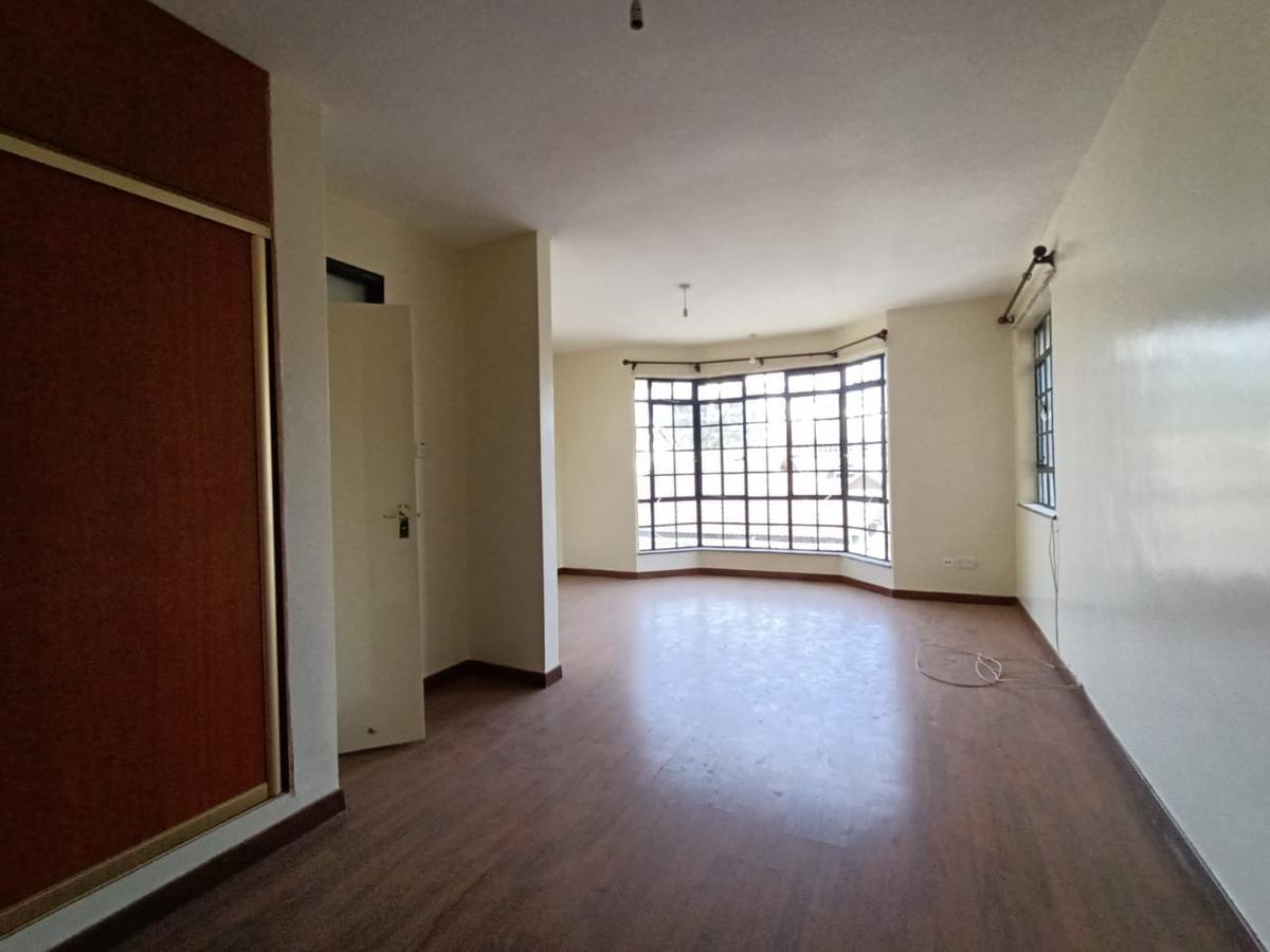 3 Bed Apartment with En Suite at Mandera Road - 8