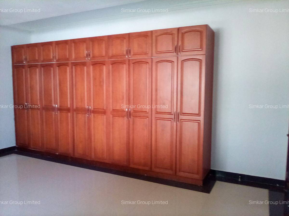 6 Bed Townhouse with En Suite at Karen - 14