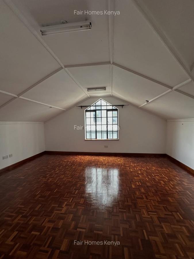 4 Bed Townhouse with En Suite at Lavington Green - 15