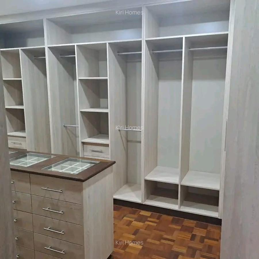 5 Bed Townhouse with En Suite in Karen - 9