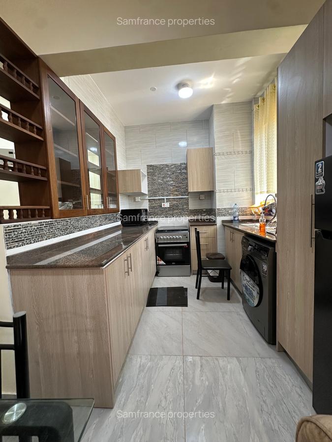 Serviced 1 Bed Apartment with En Suite at Baobab Road - 2