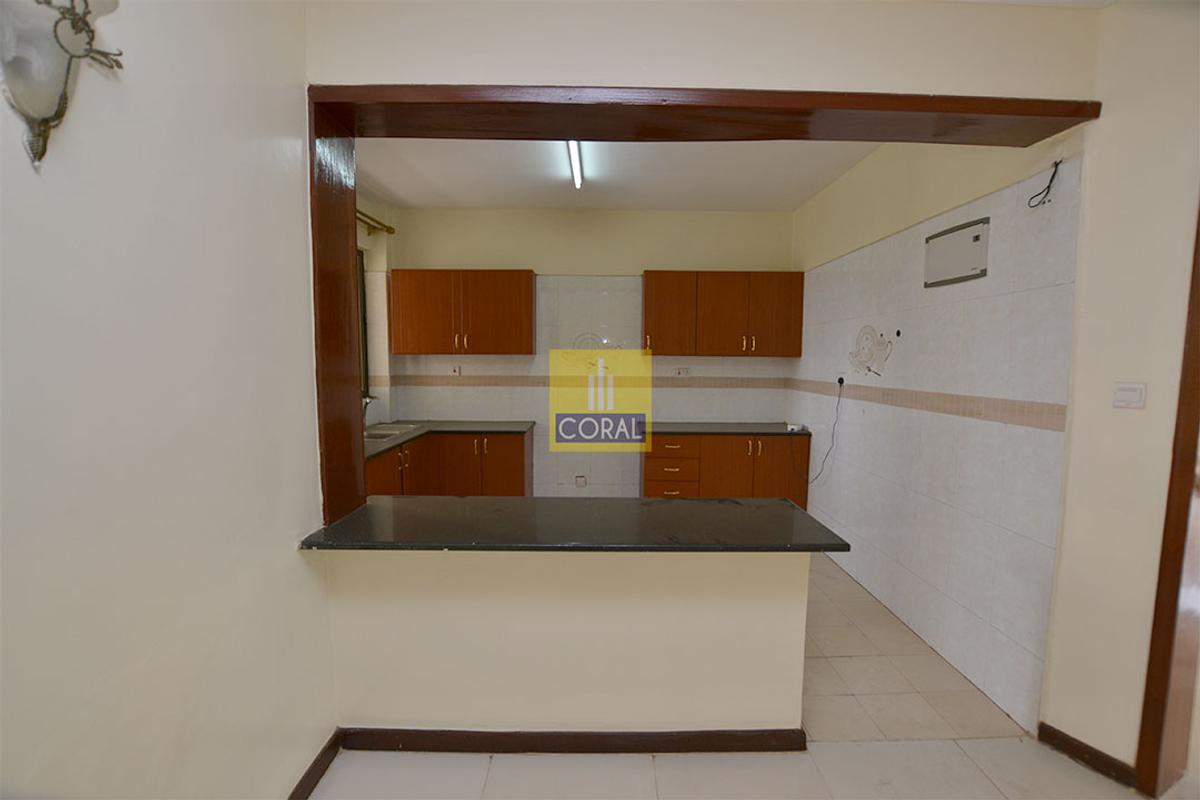 3 Bed Apartment with Swimming Pool in Kileleshwa - 5