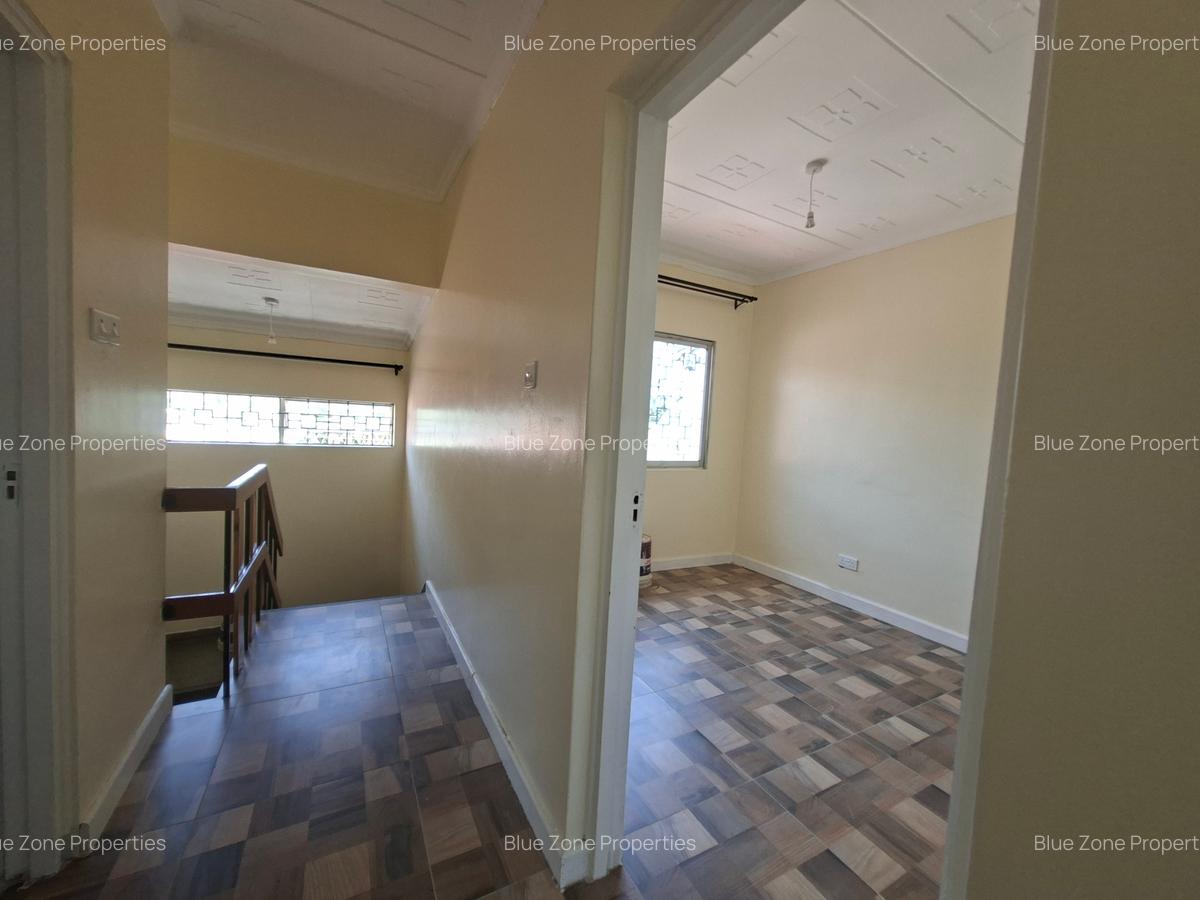 3 Bed Townhouse with En Suite at South B - 11