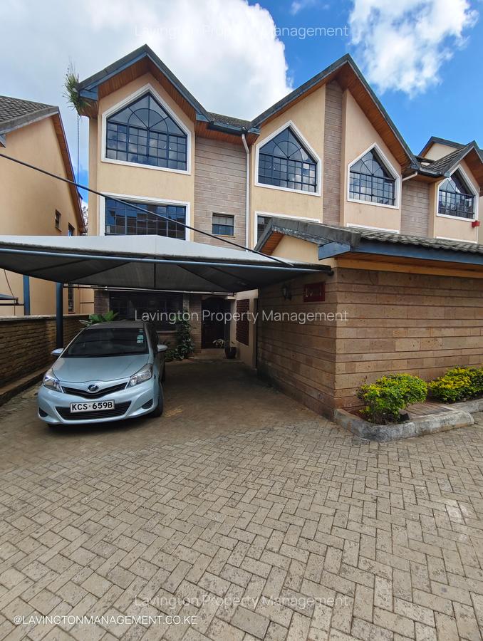 5 Bed Townhouse with En Suite at Lavington Green - 3