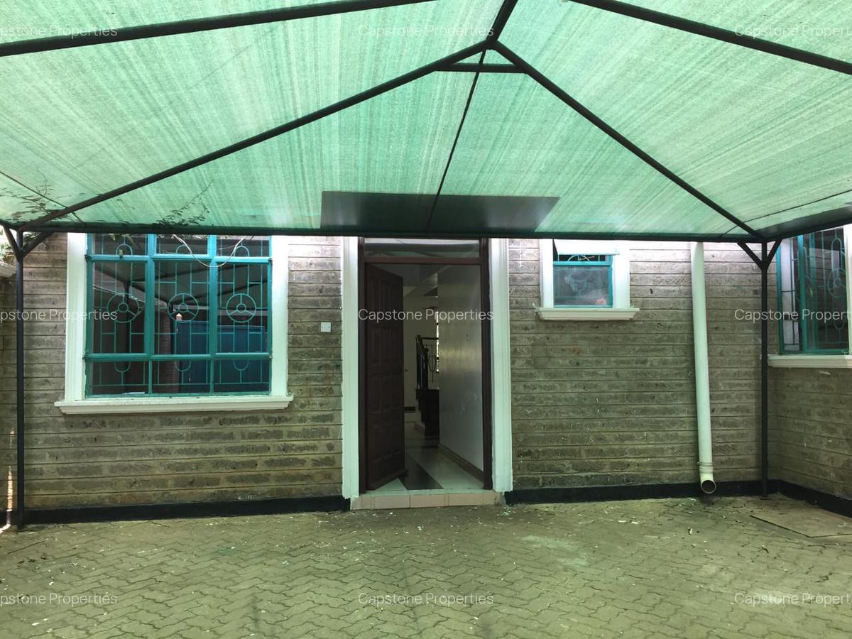 4 Bed Townhouse with En Suite in Spring Valley - 2