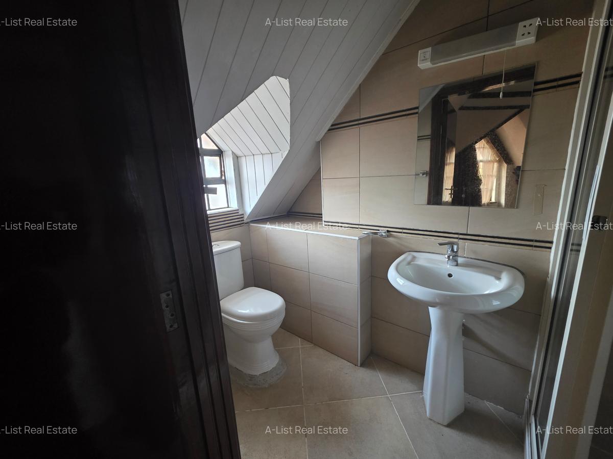 4 Bed Apartment with En Suite at Lavington - 15