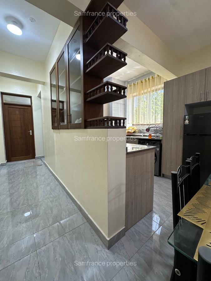 Serviced 1 Bed Apartment with En Suite at Baobab Road - 4