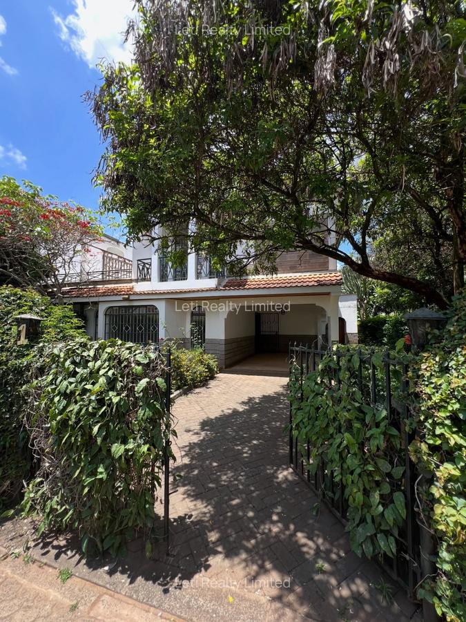 4 Bed Townhouse with En Suite in Lavington - 2