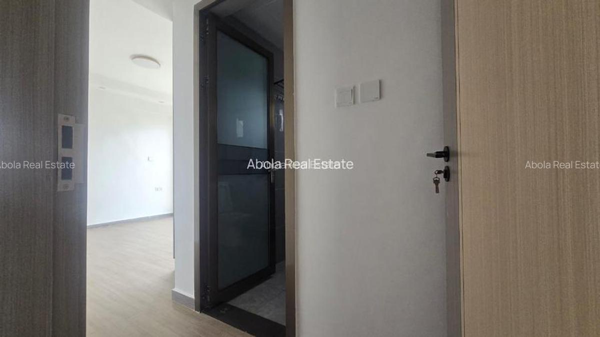 2 Bed Apartment with En Suite in Riverside - 11