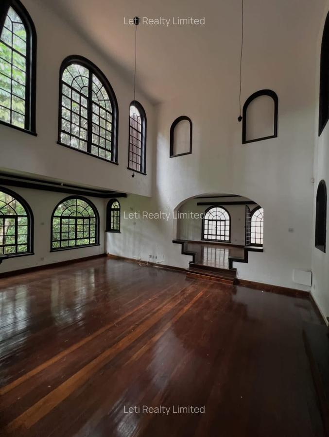 4 Bed Townhouse with En Suite in Riverside - 3