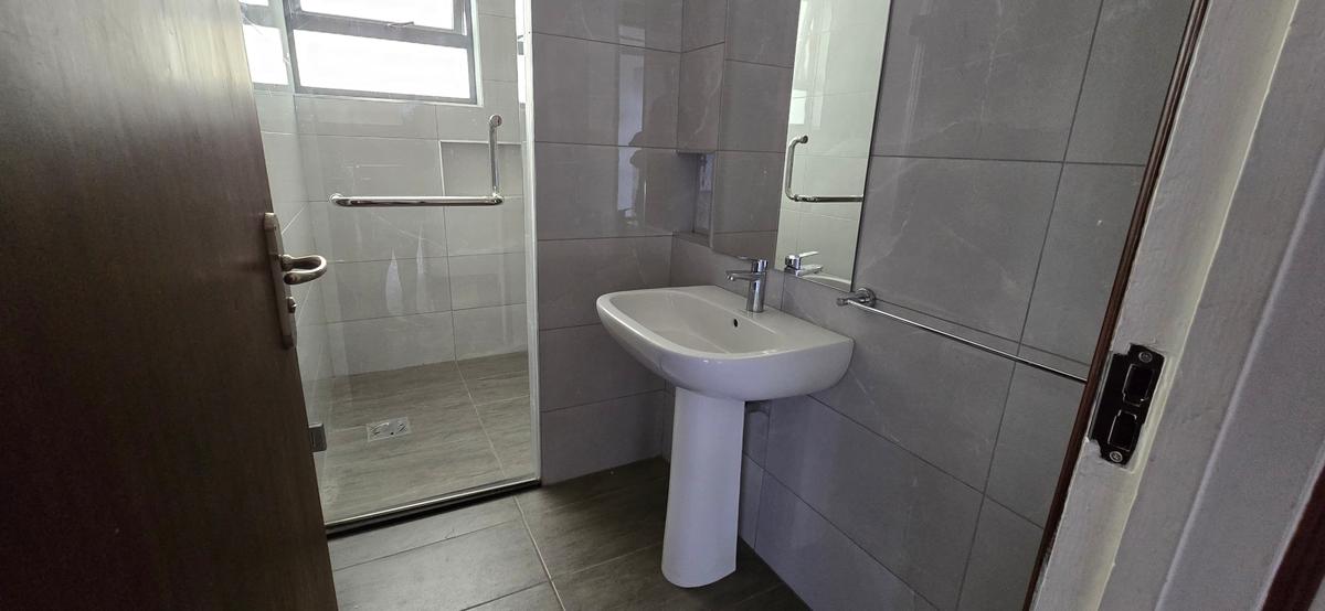 4 Bed Apartment with En Suite at Kolobot Road - 9 4 Bed Apartment with En Suite at Kolobot Road - 9
