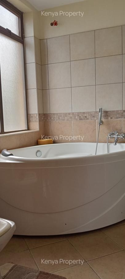 Serviced 2 Bed Apartment with En Suite at Woodavenue - 12